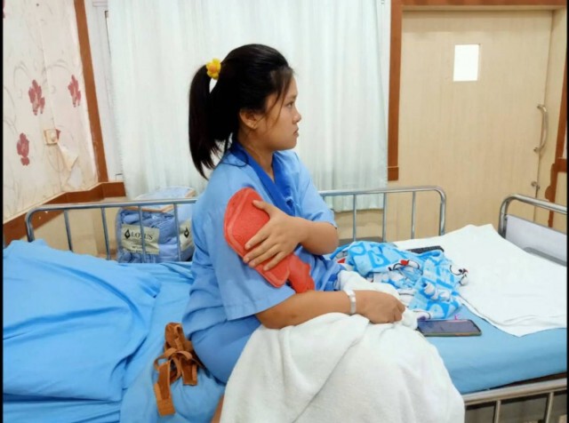 ฮือฮา!สาววัย22ปีคลอดลูกออกมา4 แขน4 ขาเชื่อพระนารายณ์อวตารมาเกิด