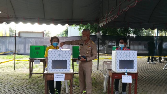 ผู้ว่าฯพิษณุโลกย้ำทุกหน่วยเลือกตั้งเข้มป้องกันโควิด-19
