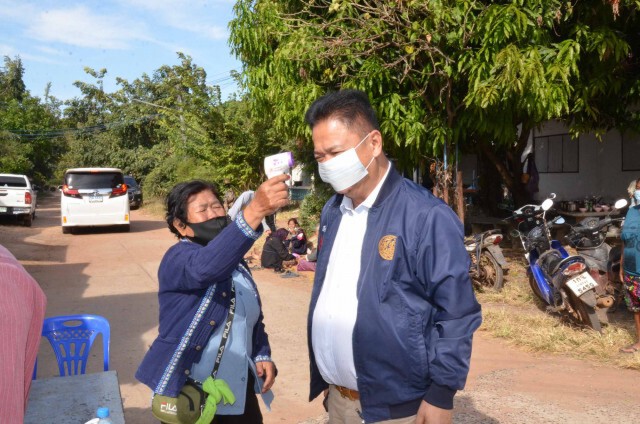 แห่ใช้สิทธิ์เลือกตั้งท่ามกลางอากาศหนาวเย็นเข้มป้องกันโควิด