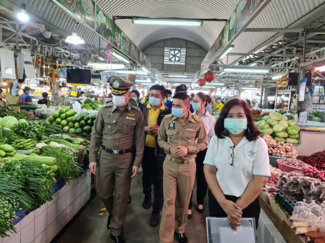 ผู้ว่าฯนนท์นำทีมคัดกรองแรงงานต่างด้าวตลาดสดบางใหญ่ คาดรู้ผลเย็นนี้