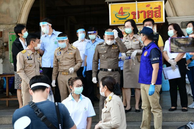 ผู้ว่าฯนนท์นำทีมคัดกรองแรงงานต่างด้าวตลาดสดบางใหญ่ คาดรู้ผลเย็นนี้