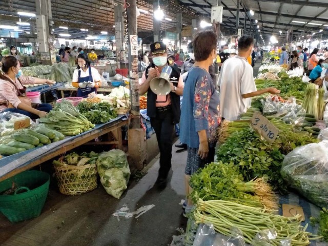 เปิดข้อควรปฏิบัติสำหรับพ่อค้า-ประชาชน ป้องกันโควิดในตลาดสด