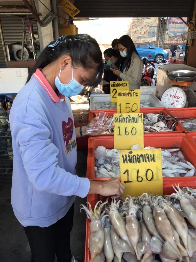 โคราช สั่งปิดตลาดนัดหน้ารพ.บัวใหญ่ ชั่วคราว