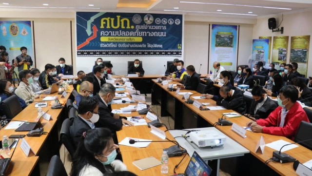 โคราช สั่งปิดตลาดนัดหน้ารพ.บัวใหญ่ ชั่วคราว