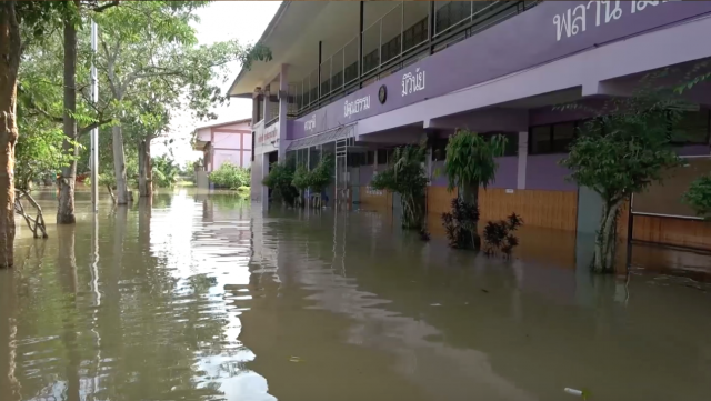 ปัตตานีท่วมหนัก​ โรงเรียนปิด​อพยพแล้ว