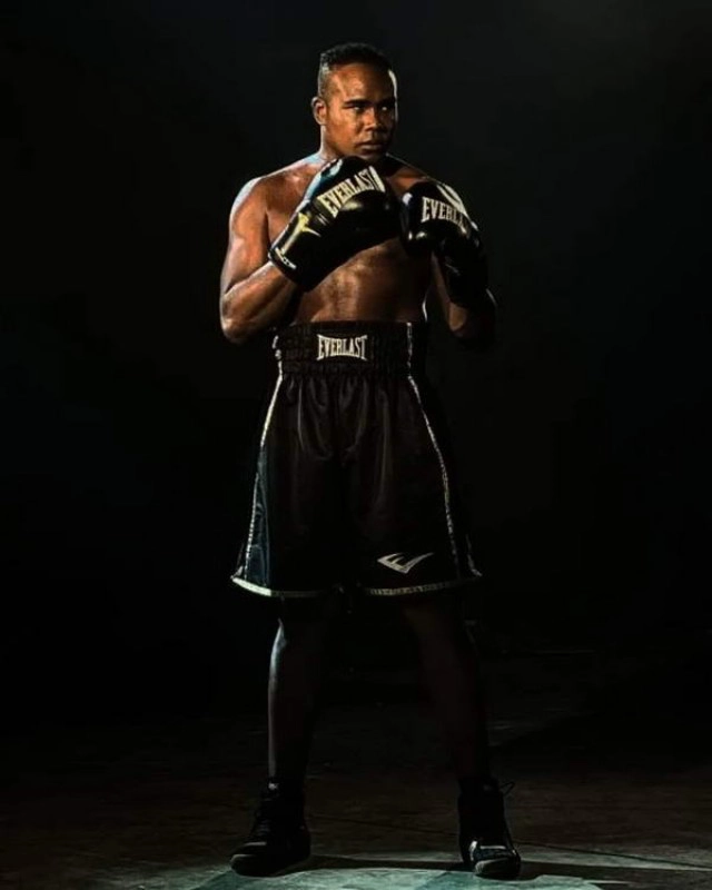 "เอ็กซ์ ธิตินันท์" เจ็บหนัก! ดวงตาฟกเขียวคล้ำ จนแฟนคลับเป็นห่วง หลังเจอพลังหมัด "รัศมีแข"