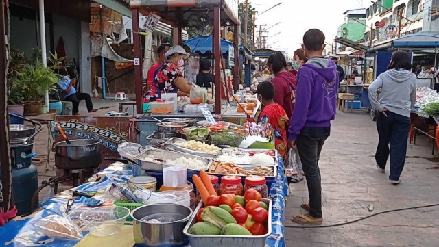 ตลาดพิมายเงียบเหงา หลังพบผู้ป่วยติดเชื้อโควิด19