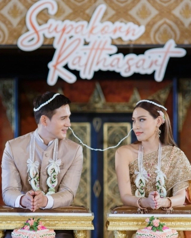 ส่องค่าสินสอด 'เปปเปอร์-น้องดรีม' จูงมือเข้าพิธีวิวาห์หวานแบบไทยๆ