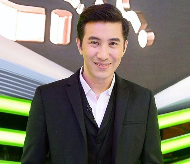 "หนุ่ม กรรชัย" นำทีมงานเลี้ยงฉลองปีใหม่ หลังงานเลี้ยงจบส่งโพสต์ปิดท้าย เล่นเอาสะดุ้งไปทั้งกอง