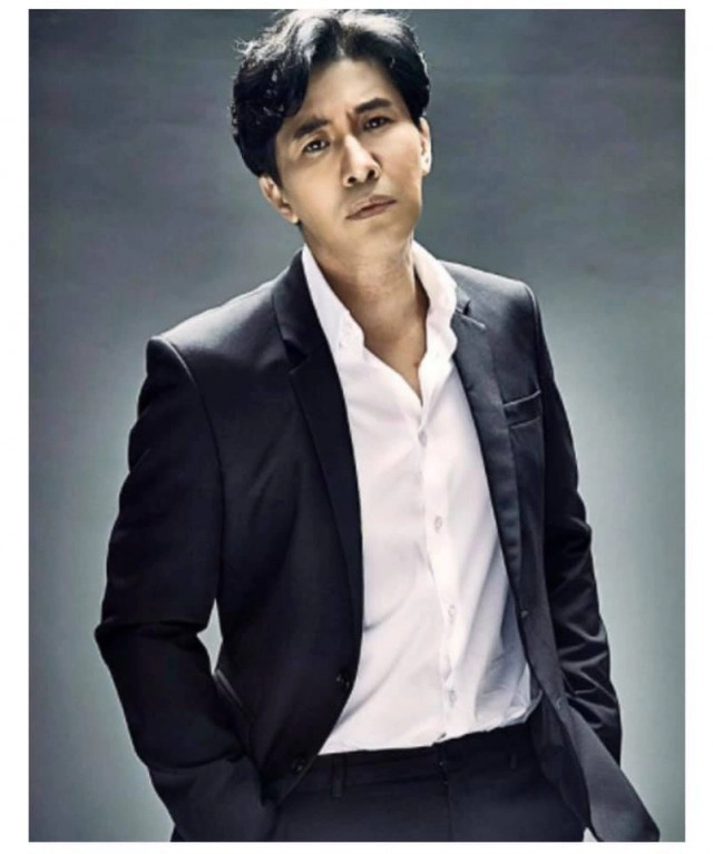 "หนุ่ม กรรชัย" นำทีมงานเลี้ยงฉลองปีใหม่ หลังงานเลี้ยงจบส่งโพสต์ปิดท้าย เล่นเอาสะดุ้งไปทั้งกอง