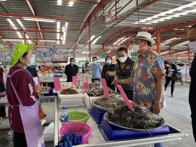 "อนุทิน"ขึ้นเชียงรายปลุกความเชื่อมั่นกินกุ้งโชว์