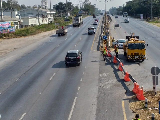 ถนนมิตรภาพเริ่มหนาแน่น สาย 24 มุ่งหน้าอุบล รถยังคล่องตัว