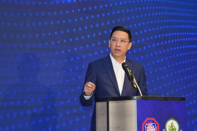 "พุทธิพงษ์"  ลั่น เร่งเอาผิดกับแพลตฟอร์ม ตปท.
