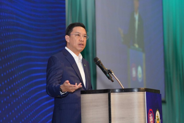 "พุทธิพงษ์"  ลั่น เร่งเอาผิดกับแพลตฟอร์ม ตปท.
