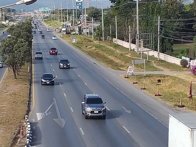 ถนนมิตรภาพคล่องตัวรถไม่หนาแน่น