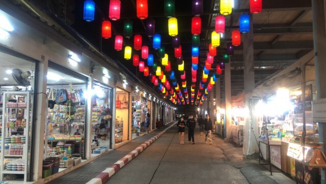 เงียบกริบ!! "โควิด-19"พ่นพิษตลาดนัดพัทยา แม่ค้าโอดบางวันขายได้แค่ 80 บาท