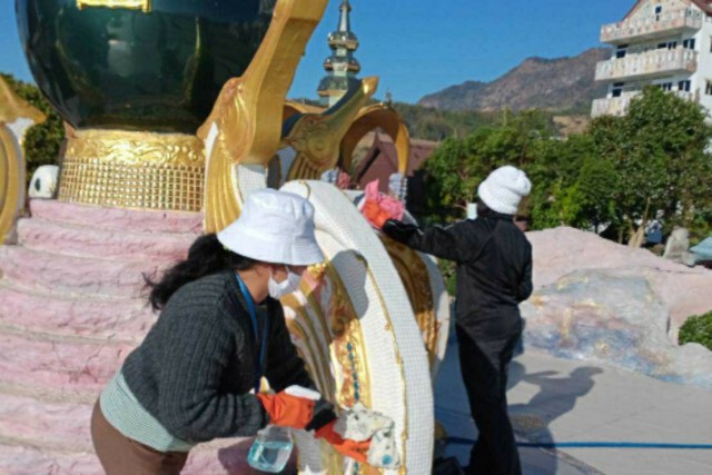 บิ๊กคลีนนิ่งวัดผาซ่อนแก้วหลังคนป่วยโควิดโผล่เที่ยว