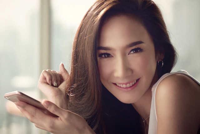 "อั้ม"มอบเงินให้"พี่ช่างภาพที่กำลังเกษียณ" เรื่องนี้..ซึ้งใจชาวเน็ต อ่านแล้วน้ำตาจะไหล