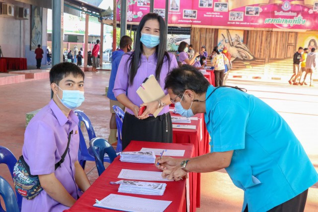 "แม่สอด"ห้ามครูต่างจังหวัดเสี่ยงเข้าพื้นที่-ป้องกันโควิด