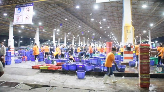 สมุทรสงครามเปิดตลาดปลาแม่กลอง วันแรกคึกคัก มาตราการคุม"โควิด"เข้มงวด