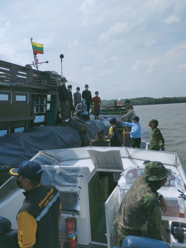 กองทัพเรือส่งหน่วยซีลร่วมสกัดลักลอบเข้าเมือง จ.ระนอง