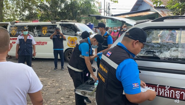 พนักงานการเงินหญิงรพ.บ้านนา รมควันดับคารถ