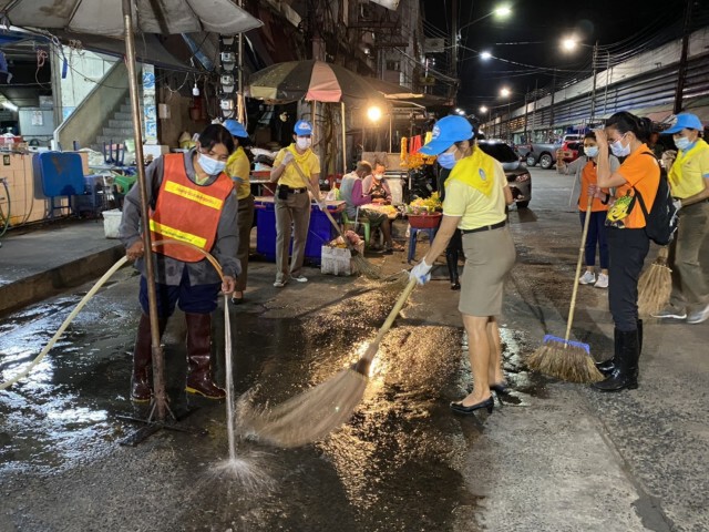 ทำความสะอาดใหญ่ตลาดสดกระตุ้นชาวศรีสะเกษอย่าการ์ดตก