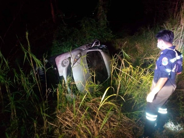 "พิพลอย"เน็ตไอดอลชื่อดัง-ชนเสาไฟดับ