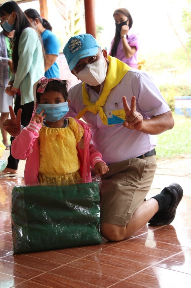 จิตอาสาส่งความสุขในวันเด็ก