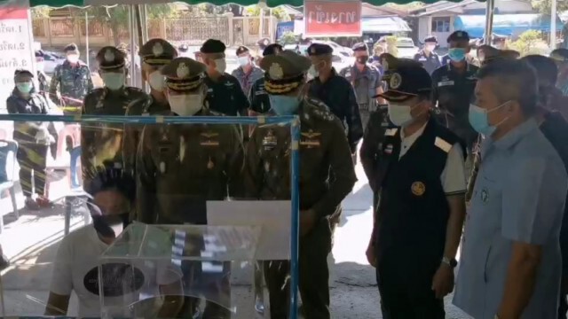 ผบ.ตร.ลงพื้นที่ชายแดนตาก สั่งเข้มจุดตรวจ กวาดล้างหลบหนีเข้าเมือง
