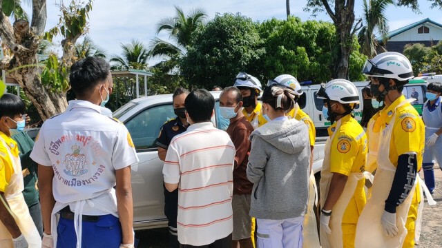 หนุ่มแขวงทางหลวงจุดเตารมควันดับคารถหน้าบ้าน