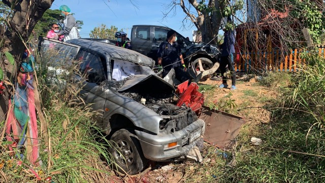 สลด!อุบัติเหตุรถยนต์ชนอัดร่างหน้าศาลฮันนี่ เจ็บ 9 เสียชีวิต 1 คน