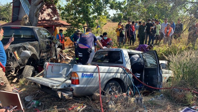 สลด!อุบัติเหตุรถยนต์ชนอัดร่างหน้าศาลฮันนี่ เจ็บ 9 เสียชีวิต 1 คน