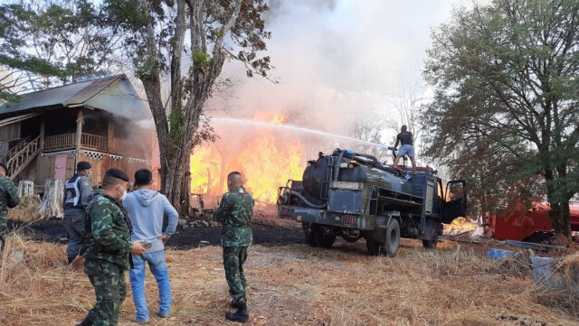 ไฟป่าลามไหม้บ้าน-โรงเก็บไม้วอด2ล้าน