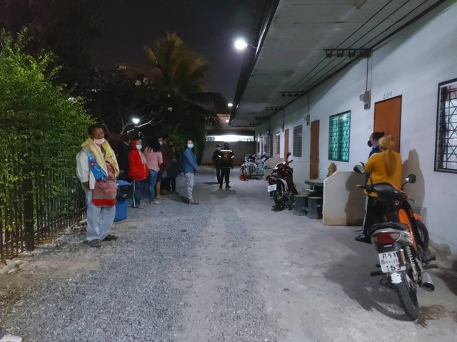 หนุ่มผูกคอดับในห้องเช่ากลางเมืองโคราช คาดเครียดพิษโควิด