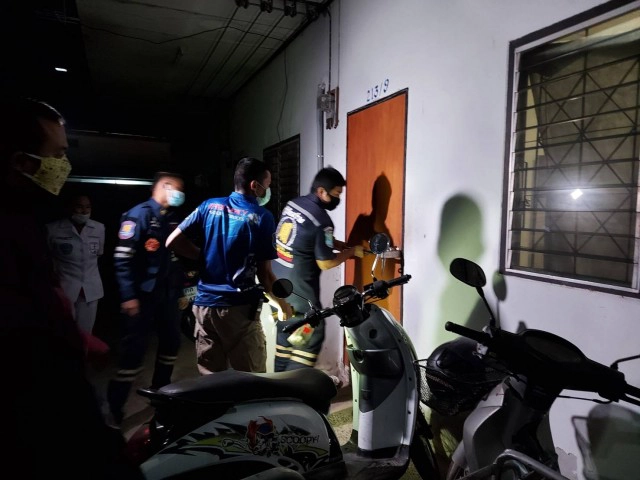 หนุ่มผูกคอดับในห้องเช่ากลางเมืองโคราช คาดเครียดพิษโควิด