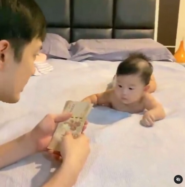 "อ้วน รังสิต" โดนดราม่า! หลังให้ลูกชายจับเงิน เสี่ยงติดโควิด-19