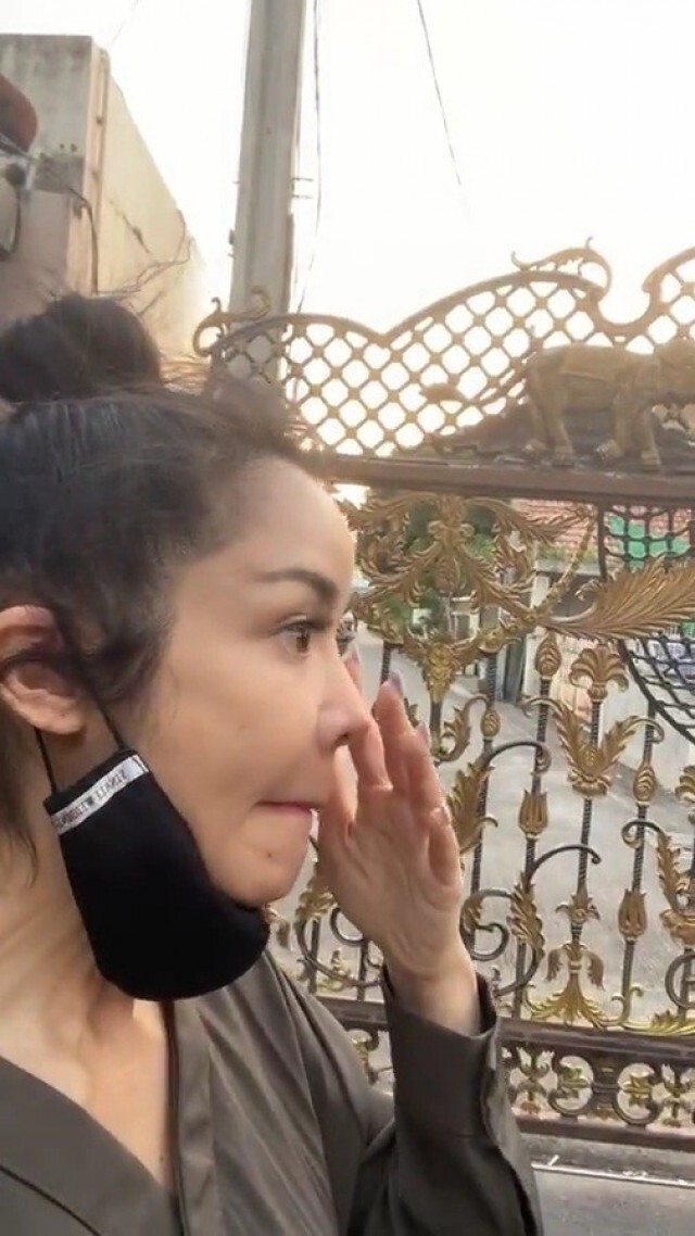 "นุ๊ก สุทธิดา" หมดคำจะพูด หลังปล่อยเช่าบ้านไม้สัก 2 เดือน เจอผู้เช่าดัดแปลงเละ ซ้ำตร.พบสิ่งผิดกฎหมาย
