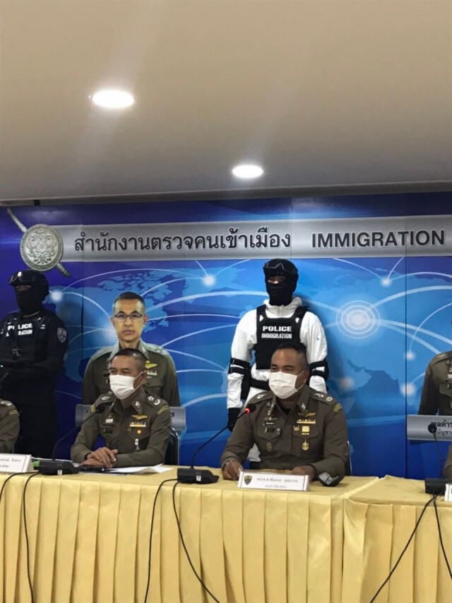 รวบแก๊งคนไทยหลอกขอข้อมูลและรหัส OTP ดูดเงินคนไทยกว่า  20 ราย มูลค่าความเสียหายเกือบ 2 ล้านบาท