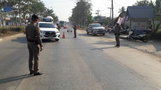 ด่านคัดกรองเข้ม ตรวจผู้ค้าล็อตเตอรี่กลับบ้านนับหมื่น