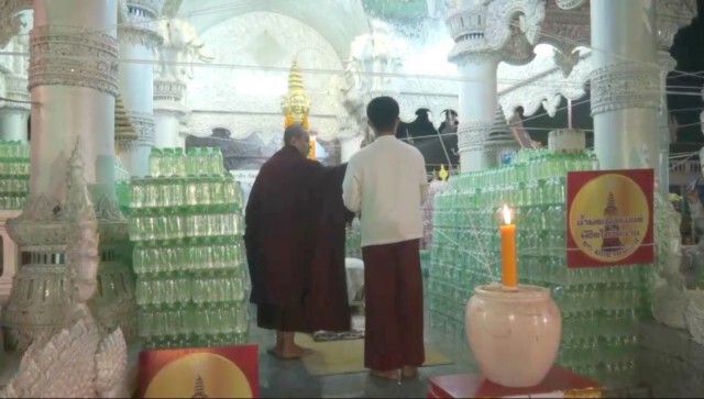 เสกน้ำพระพุทธมนต์-หน้ากาก-เจลสู้ภัยโควิด 19