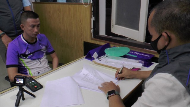 รวบผู้กองเอ้ ตำรวจเก๊รีดเงินเหยื่อ