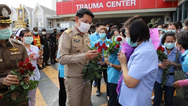 รพ.อุดรส่ง 9 นักรบเสื้อขาวช่วยภัยโควิด-19 รพ.สนามสมุทรสาคร