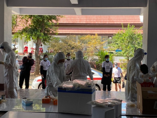 จับนักเรียนตำรวจ 700 นายตรวจหาเชื้อโควิด