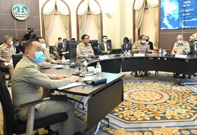 นายกฯประชุมทางไกล รับทราบมาตรการรับมือโควิด จ.สมุทรสาคร