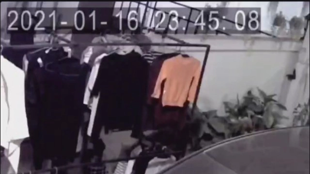 เปิดวงจรปิดล่าโจรหื่นขโมยชุดชั้นใน หมู่บ้านจัดสรร