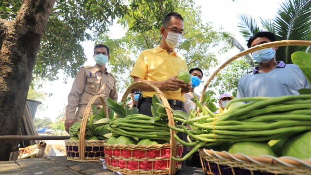 โครงการพระราชทาน "โคกหนองนา แห่งน้ำใจและความหวัง"