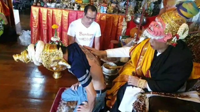 ของขึ้น!กลางงาน พิธีไหว้ครูครอบเศียรพ่อปู่ฤาษี