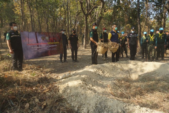 เดินหน้าทำแนวกันไฟ"ดอยพระบาท"
