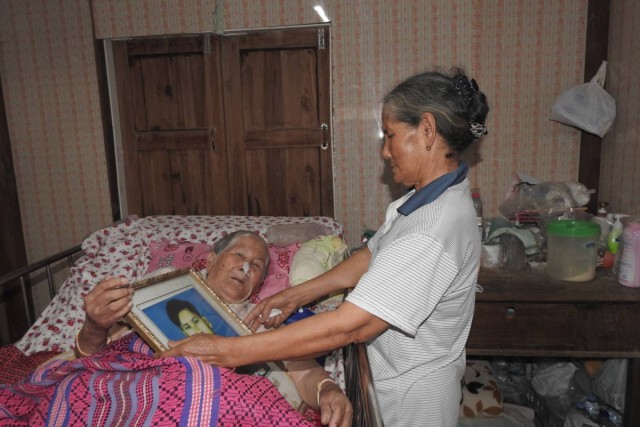 หญิงวัย 86 ปีป่วยติดเตียง-ถูกเรียกคืนเบี้ยผู้สูงอายุ